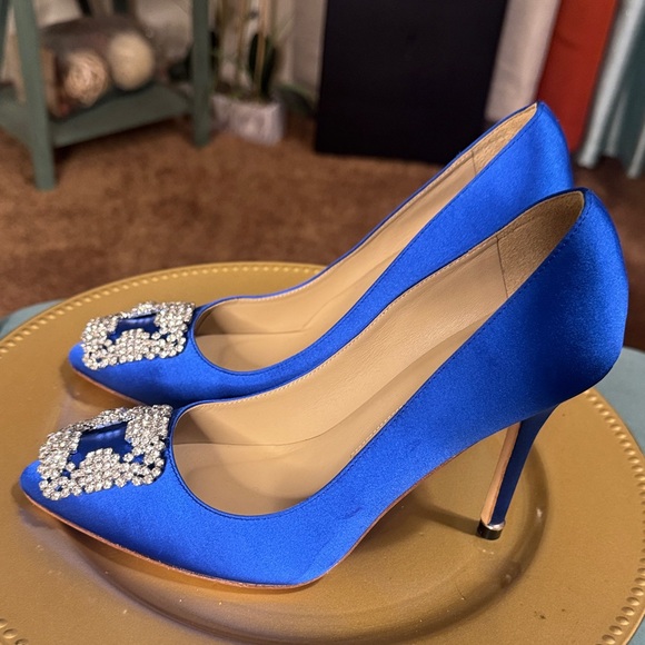 Manolo Blahnik Royal Blue Satin Heels with Crystal Embellishment - Picture 3 of 16